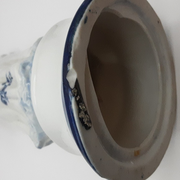 Vintage Porcelain Blue & White Lady 8.5" - Picture 10 of 10